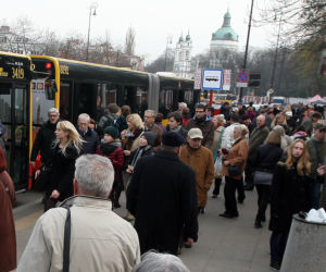 Na cmentarz najszybciej autobusem
