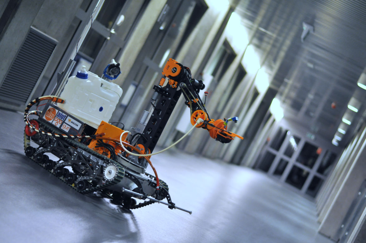 Rewolucja! Roboty staną ramię w ramię z ludźmi. Mają pomóc w walce z koronawirusem