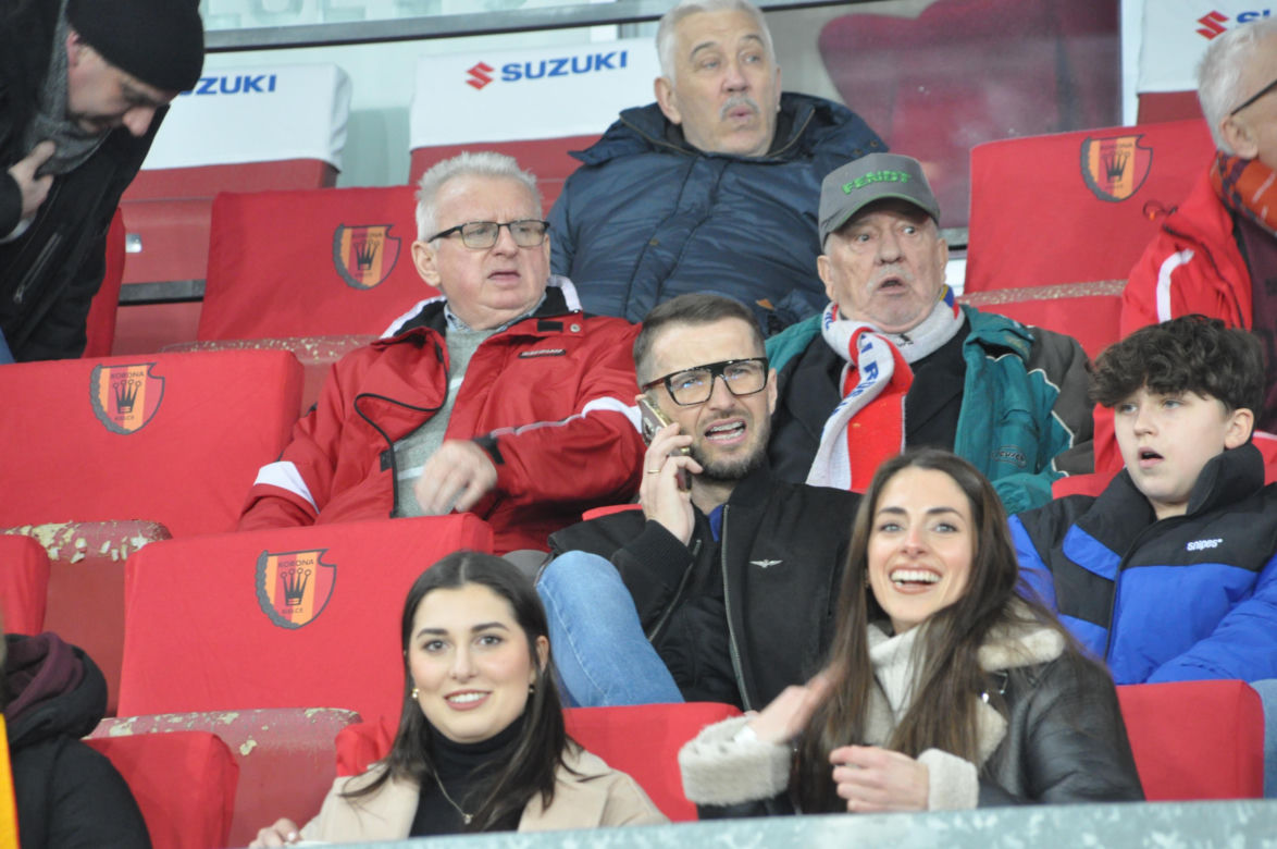 Korona Kielce - ŁKS Łódź. Zdjęcia kibiców na Suzuki Arenie