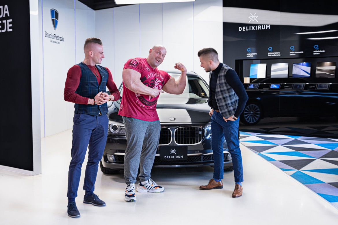 Robert Burneika jeździ wycackanym BMW 750Li