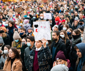 Ani jednej więcej. Najmocniejsze hasła na protestach po śmierci Izabeli z Pszczyny [ZDJĘCIA]