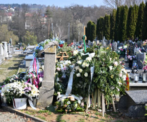 Morze kwiatów na grobie Jagody Gancarek. Tak wygląda tydzień po pogrzebie