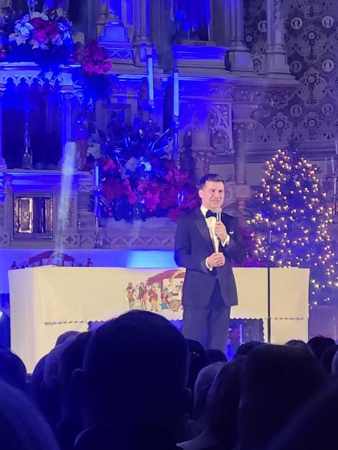 Wielkie Kolędowanie z gwiazdami na Greenpoincie