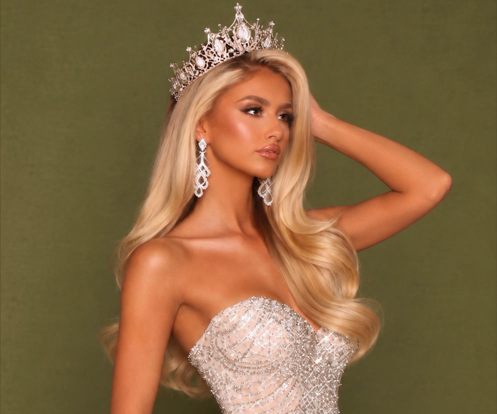 Vivica Lewandowski w koronie i błyszczącej sukni. O polskiej reprezentantce na Miss Universe 2026 przeczytasz na SE.