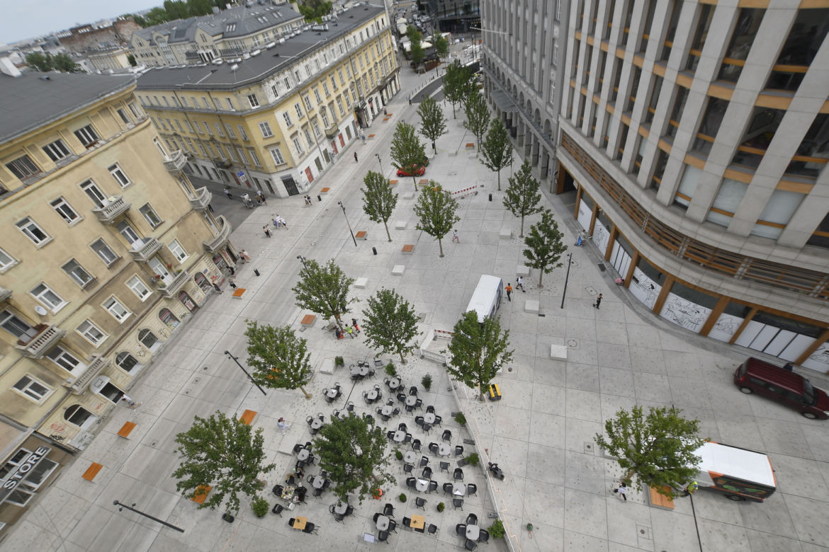 Kamery będą strzegły zakazu wjazdu na nowy Plac Pięciu Rogów. Rewolucja drogowców