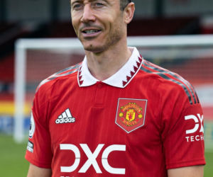 Robert Lewandowski w koszulkach różnych klubów