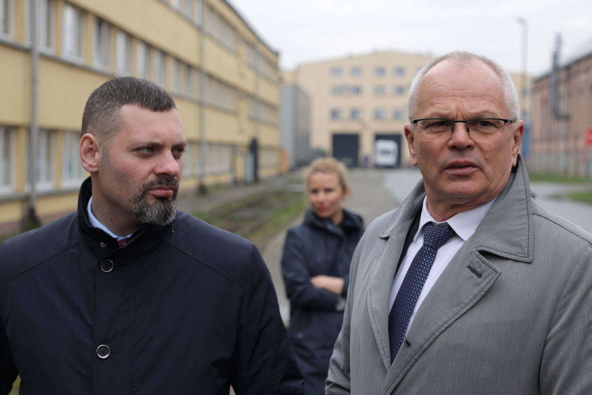 Prezes warszawskiej SKM kopie i bije. Ale nie za brak biletu... 