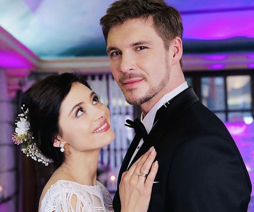 M jak miłość odc. 1505. Iza (Adriana Kalska), Marcin (Mikołaj Roznerski)