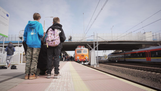 Jechałem legendarnym pociągiem. W środku jak kiedyś, aż trudno uwierzyć! Ludzie mówią wprost: „to były czasy”