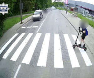11latek wjechał hulajnoga pod autobus