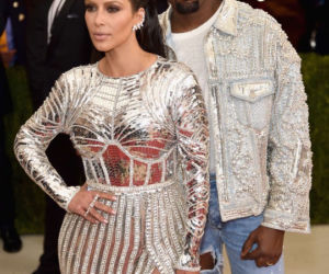 Kanye West - niebieskie oczy rapera zrobiły furorę na MET Gala 2016