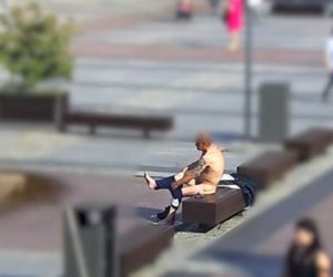 Kąpał się nago w fontannie w centrum Szczecinka