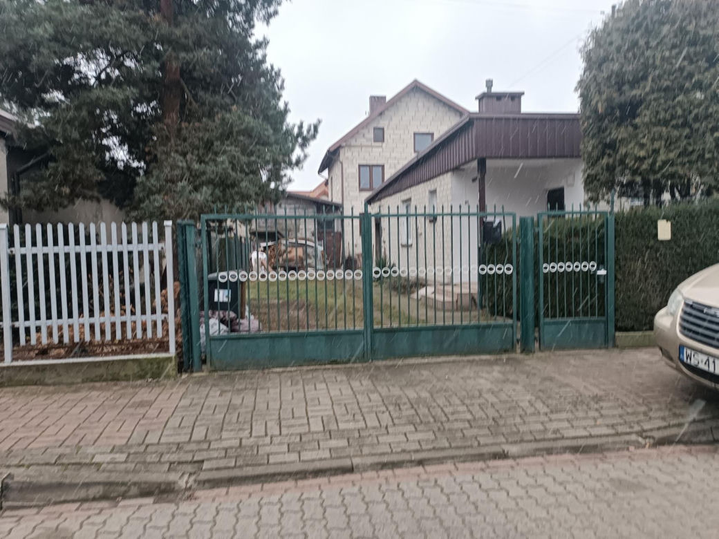 Rozstrzelał Basię i spłonął