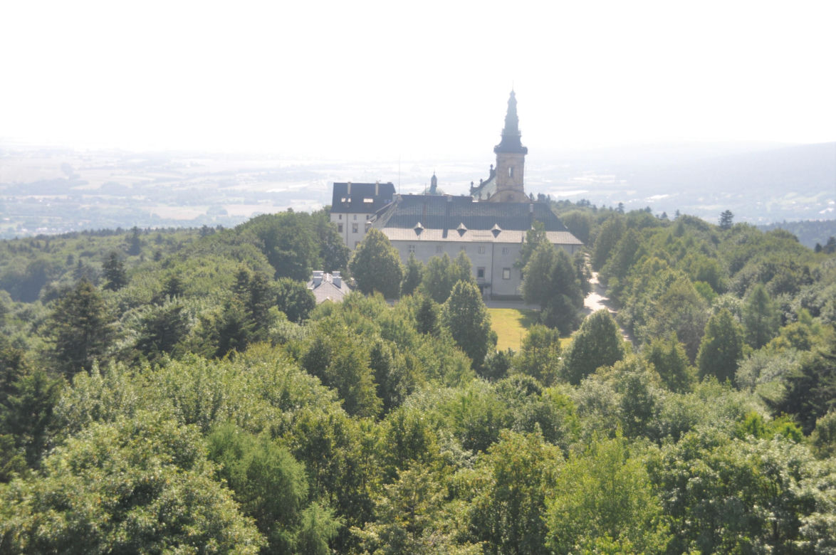 Łysa Góra i klasztor na Świętym Krzyżu