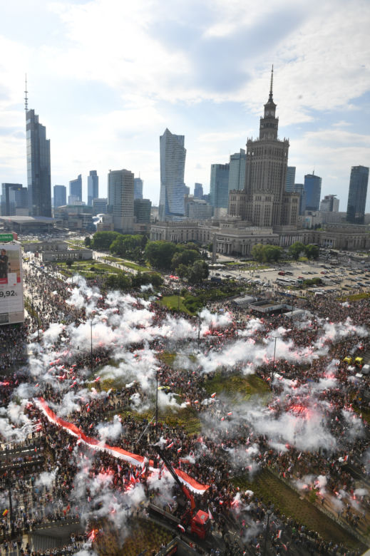 Godzina "W" 2022. Cała Warszawa stanęła, obchody na rondzie Dmowskiego