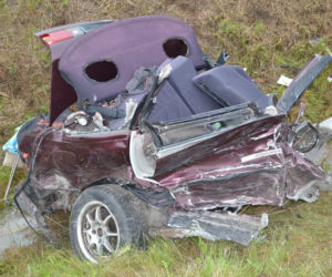 Audi rozpadło się na dwie części po zderzeniu z BMW
