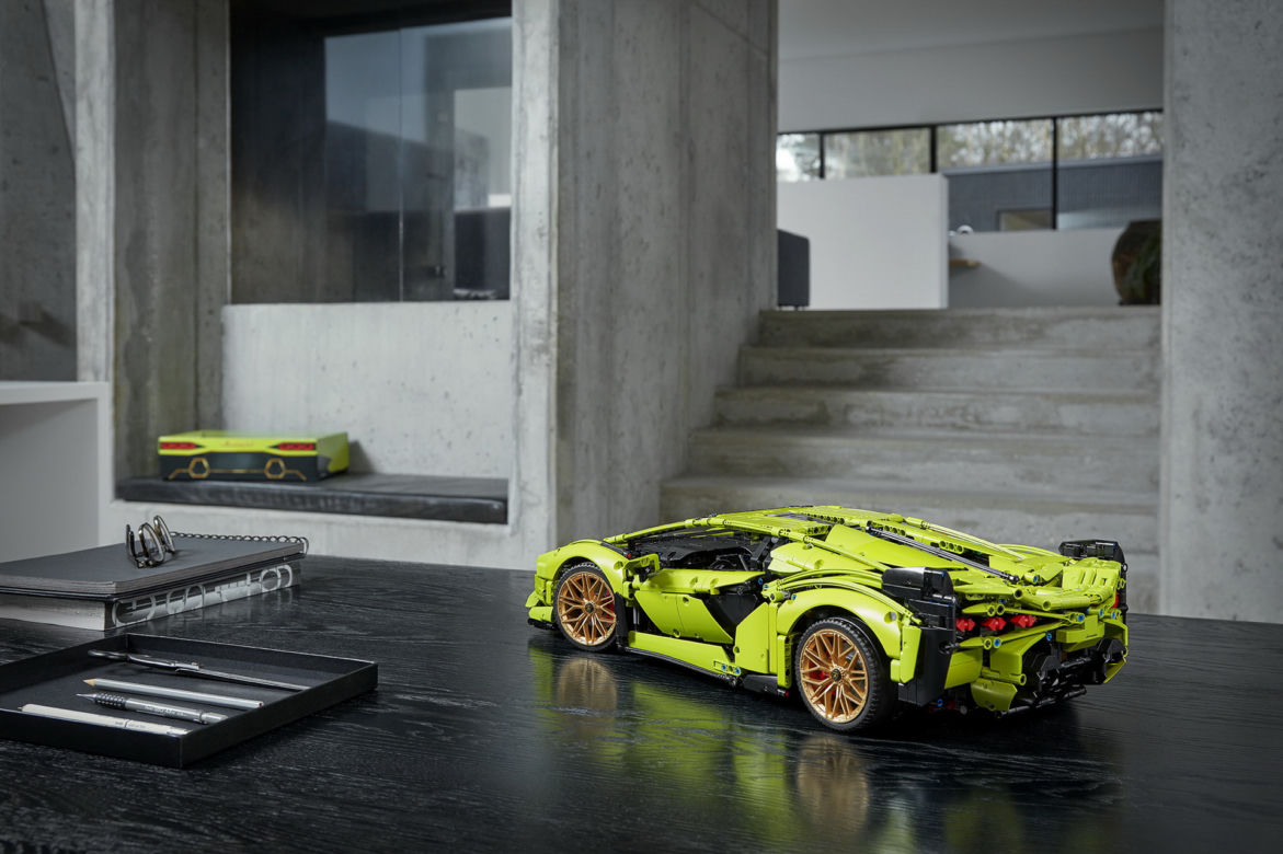 LEGO Technic Lamborghini Sian FKP 37
