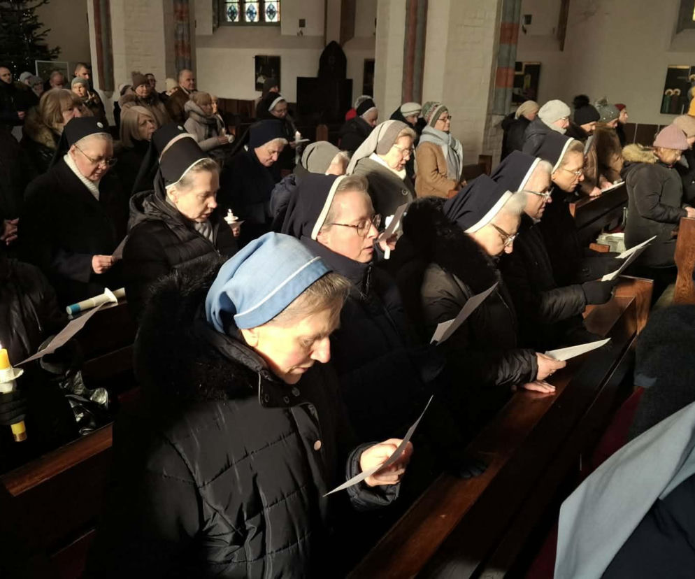 Siostry odnawiają śluby