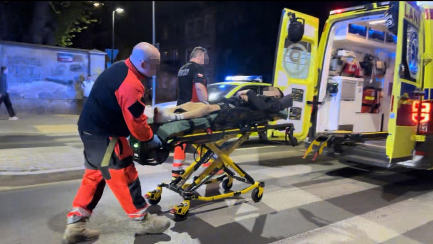 Kilka osób potrąconych na Pradze-Północ. Wariat wjechał na chodnik, przejechał ludzi i uciekł. Ważny apel policji