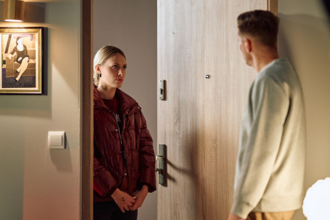 "Na Wspólnej", odcinek 4179: Kalina wrabia Darka w kradzież dużej sumy pieniędzy. Ostatecznie pogrąży Żbika? Tomasz Urbanek