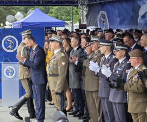 „Budowaliśmy samolot w trakcie lotu z pożarem”. Generał Molenda przechodzi do NATO