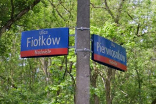 Wiosenne ulice na mapie Warszawy. Te adresy przywołują najcieplejszą porę roku