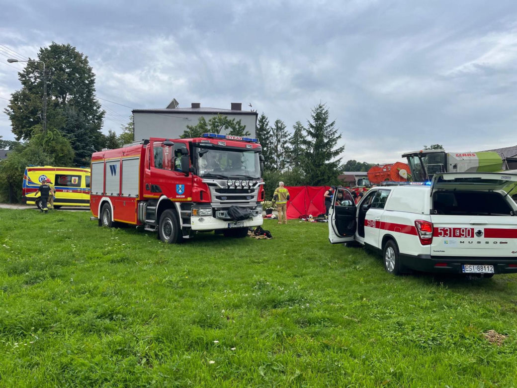 Śmiertelny wypadek pod Sieradzem. 37-latek porażony przed prąd [ZDJĘCIA]. K