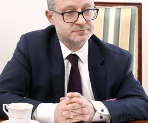 Wicenaczelny Super Expressu Hubert Biskupski w rozmowie z minister finansów Magdaleną Rzeczkowską