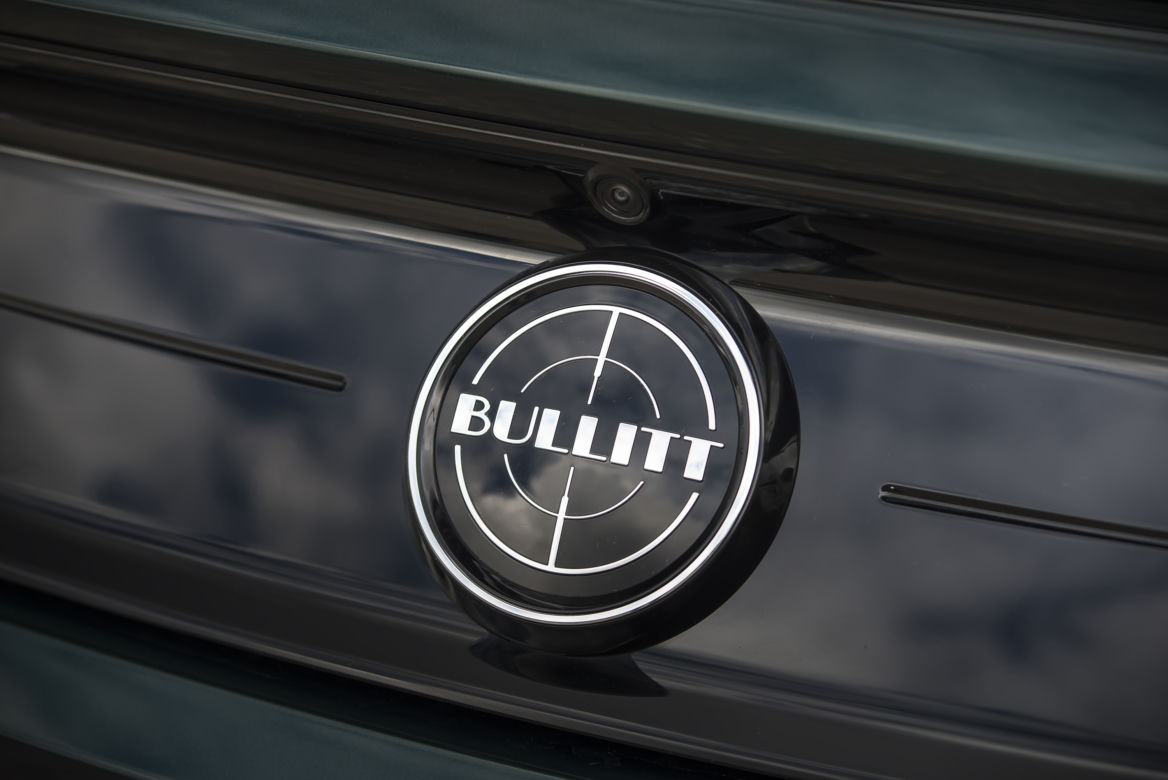 Ford Mustang Bullitt 5.0 V8 6MT