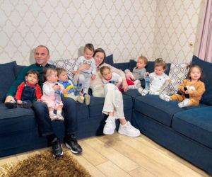 Ona była striptizerką, on skazany za zabójstwo. Mają 21 dzieci!