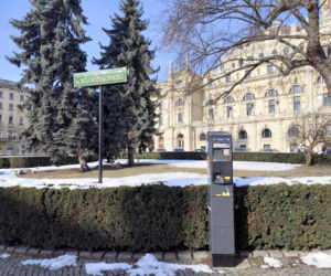 Komedia w Krakowie! Kolejna rewolucja w strefie płatnego parkowania. Prezydent się wycofuje