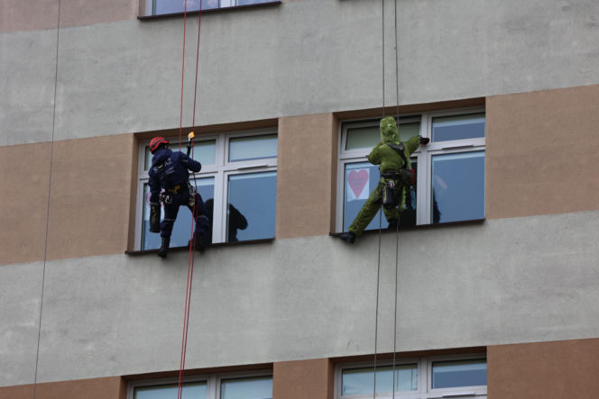 Alpiniści dla WOŚP dali radość małym pacjentom z Uniwersyteckiego Szpitala Dziecięcego w Lublinie
