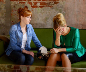 Komisarz Alex 6 sezon odc. 66. Rebeka Stein (Katarzyna Skrzynecka), Lucyna (Magdalena Walach)