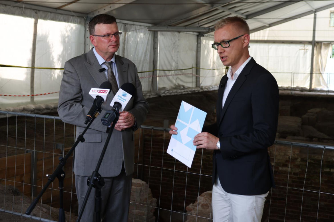Wykopaliska przy dawnej Miłej 18