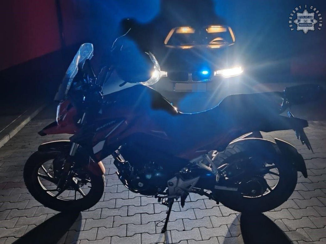 14-latek wsiadł za kierownicę motocykla. Na przejażdżkę wziął ze sobą 11-latka