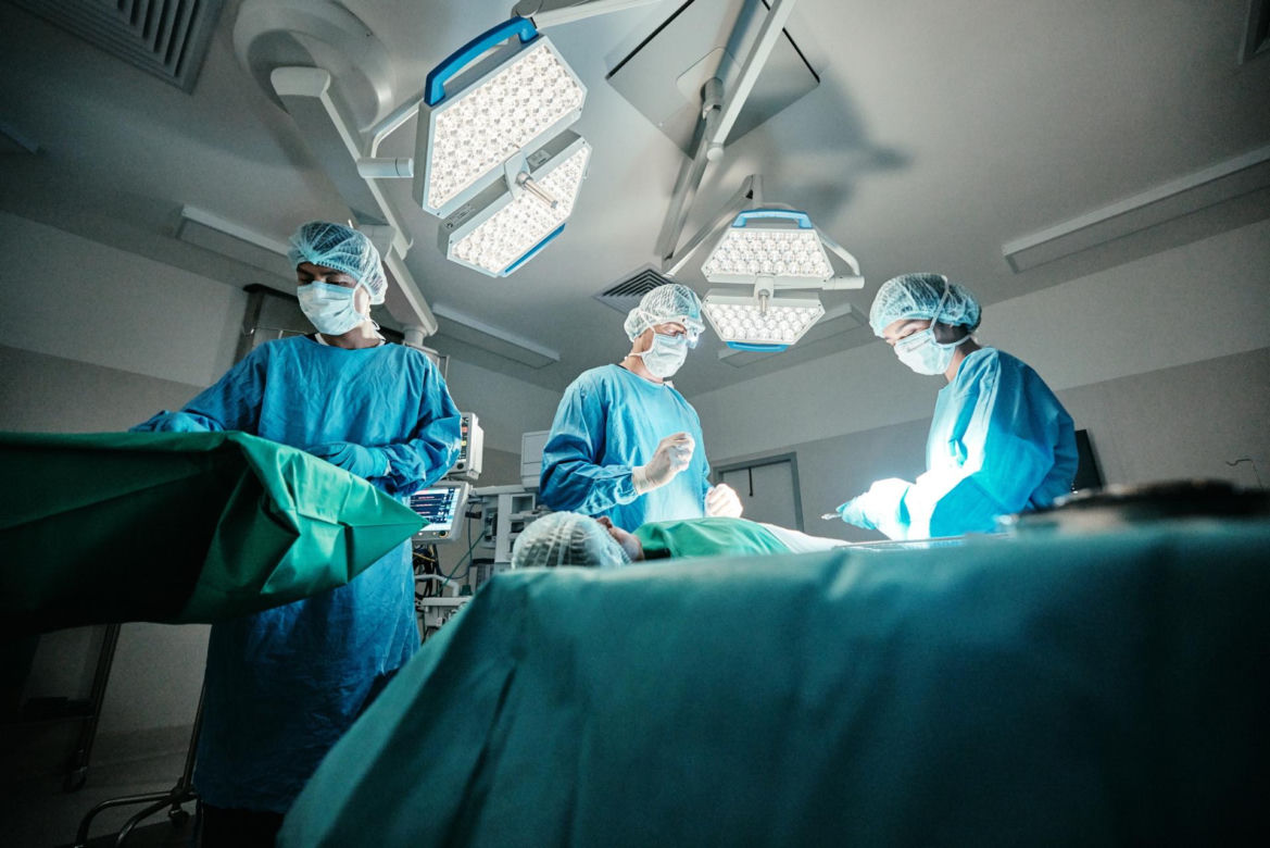 Pracownicy szpitala zrzucili się na opłacenie serwisu aparatury do operacji