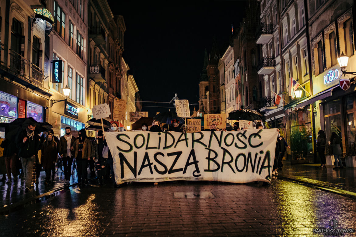 Strajk Kobiet w Toruniu 27.10.2020 - wtorkowy protest i blokada ulic