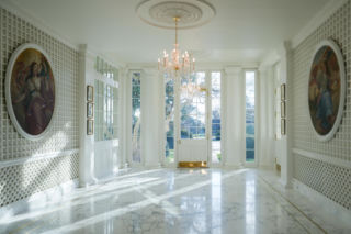 Melania Trump udekorowała Biały Dom. Święta lepsze niż za Bidena?