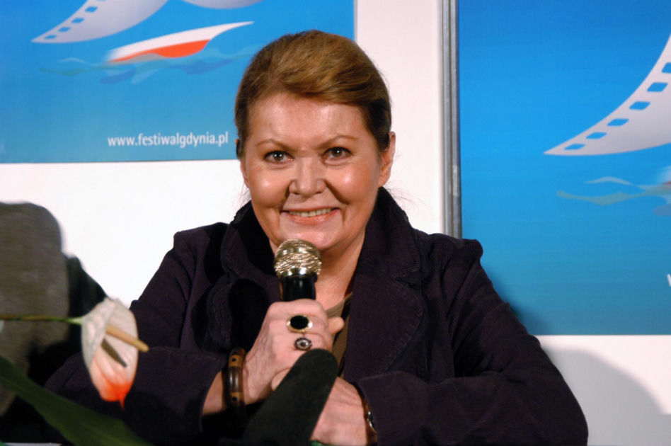 Pogrzeb Igi Cembrzyńskiej. Tłum gwiazd oddaje hołd wielkiej artystce