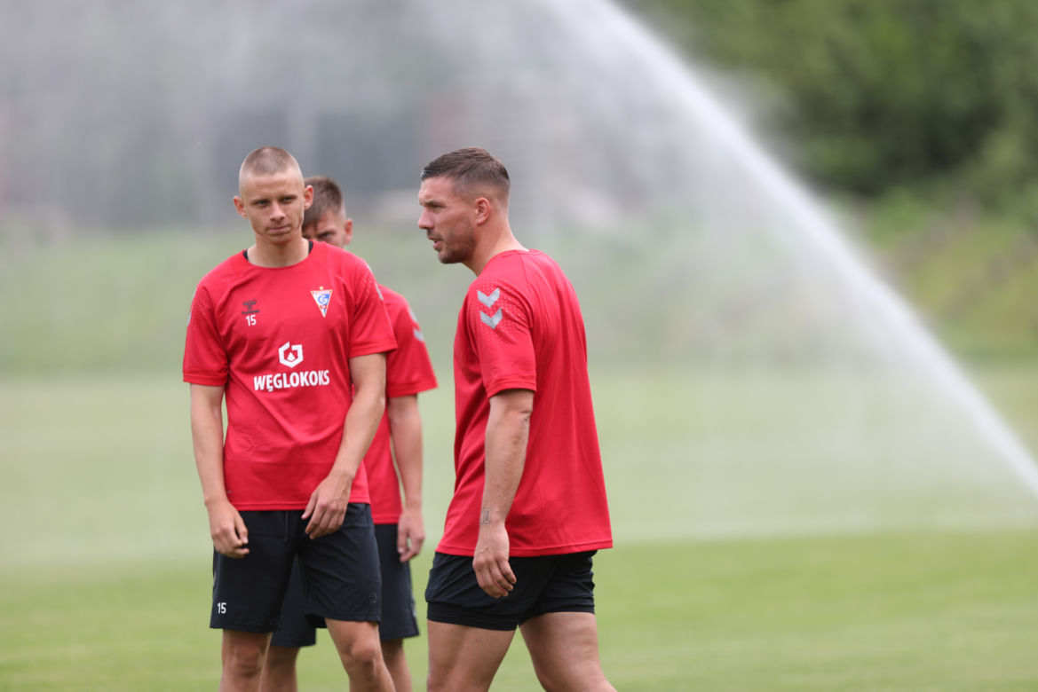 Łukasz Podolski już czaruje w Zabrzu. Tak wyglądał pierwszy trening gwiazdy w Górniku.