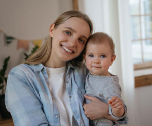 Pokolenie Z wychowuje dzieci inaczej niż Millenialsi. Te różnice widać w domach