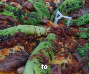 Książulo zjadł najdroższą pizzę w Polsce za 1500 zł. Czy było warto?