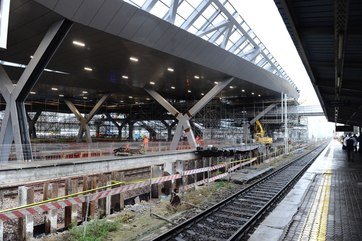 Tak zmienia się Warszawa Zachodnia. Imponujący postęp prac