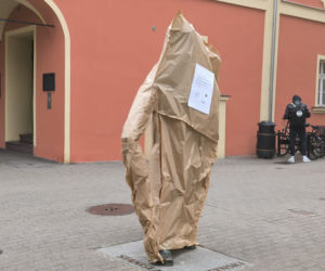 Co się stało z pomnikiem króla?