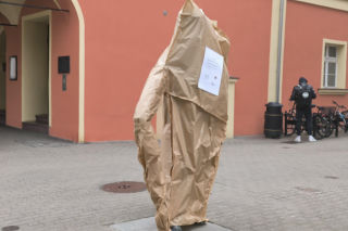 Co się stało z pomnikiem króla?