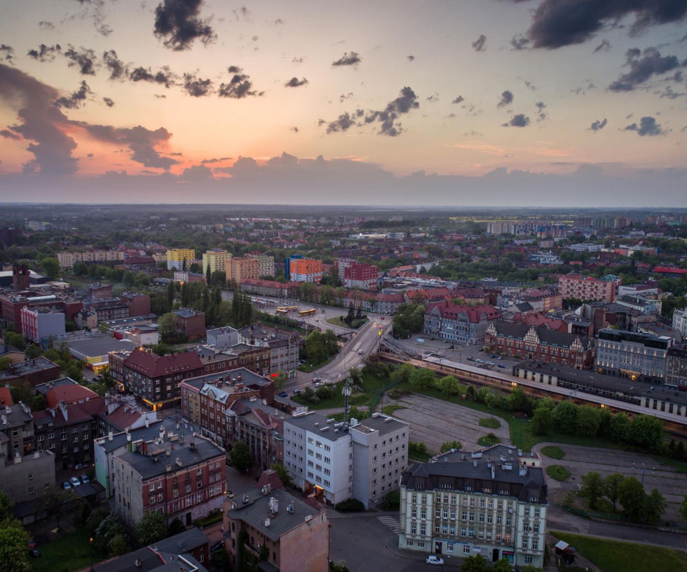 Mieszkańcy tych miast uginają się pod ciężarem długów. Niechlubny ranking