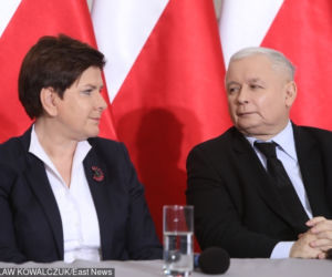 KACZYŃSKI WYCZYŚCI RZĄD SZYDŁO.