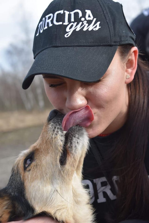 Dziewczyny z Torcida Girls zorganizowały zbiórkę na schronisko dla zwierząt. Zachęcaja wszystkich do pomocy [ZDJĘCIA]