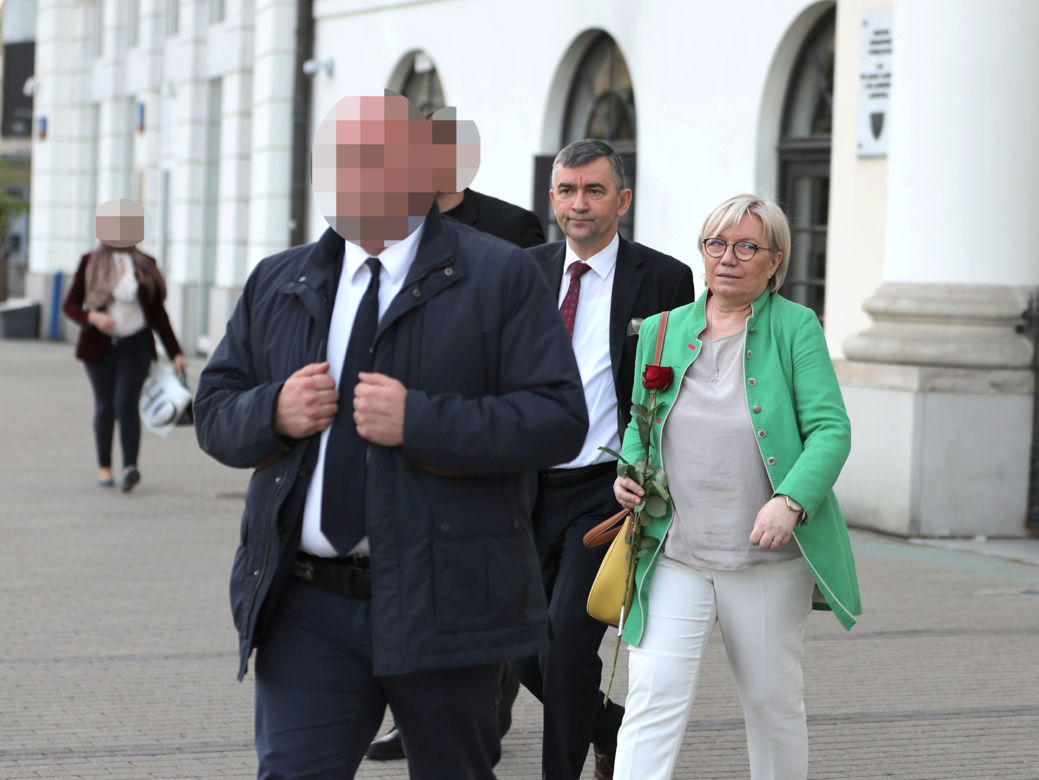 Julia Przyłębska. Z ochroną do kościoła 