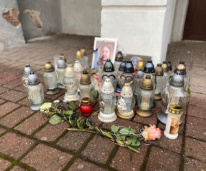 Jelenia Góra: Pogrzeb 11-letniej Danusi. Całe miasto pogrążone w smutku